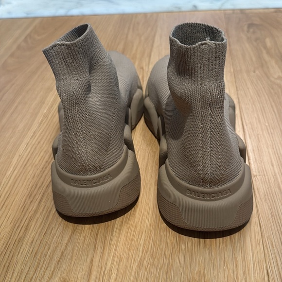 WOMEN'S SPEED 2.0 RECYCLED KNIT SNEAKER IN BEIGE - Picture 5 of 6